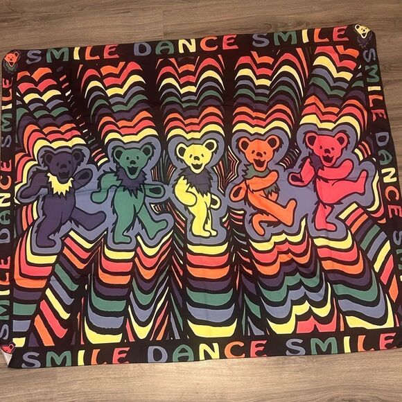 Grateful Dead dancing bear tapestry - Picture 2 of 3